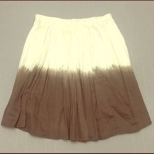 NWT Gray and White Lane Bryant Skirt 14/16